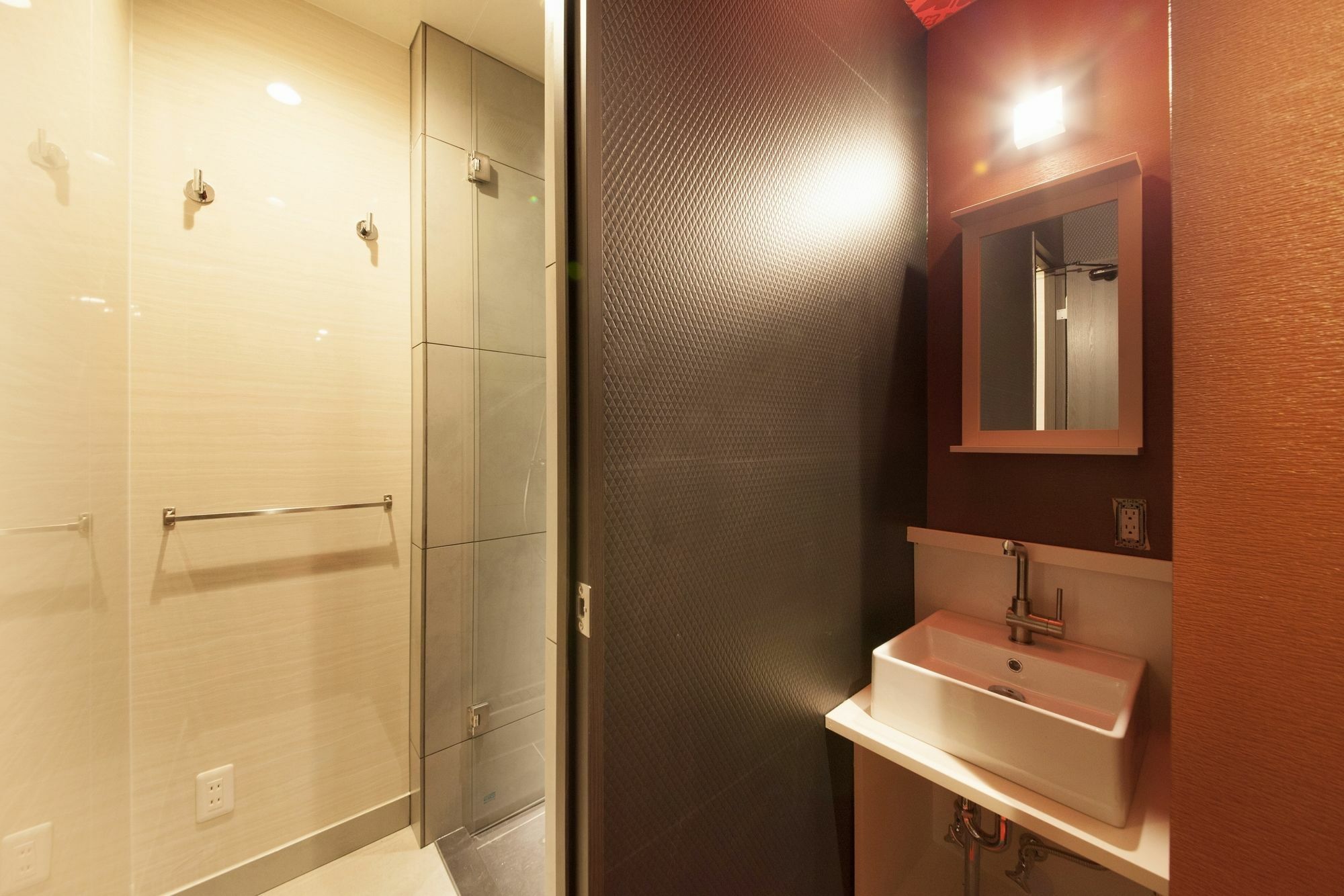 Capsulehotel Centurion Residential Tower 2*